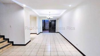 CASA EN VENTA EN LA UNIÓN CARTAGO en Concepción, La Unión, Cartago — 103 000 000 ₡ - Foto 5 de 12