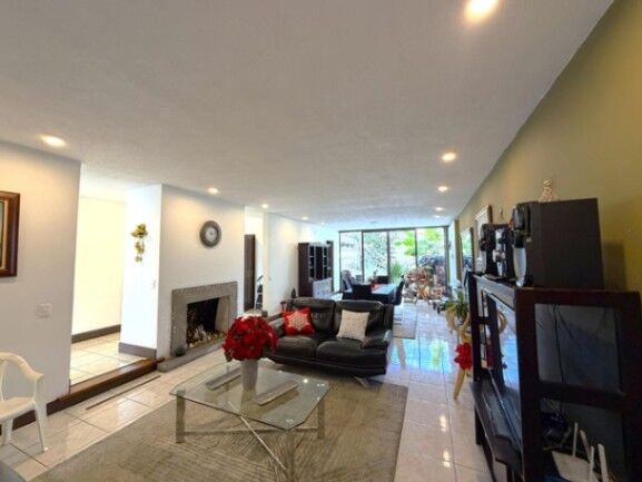 Venta de Casa en Sánchez-Curridabat. RAH 26-1154 en Sánchez, Curridabat, San José — $450,000