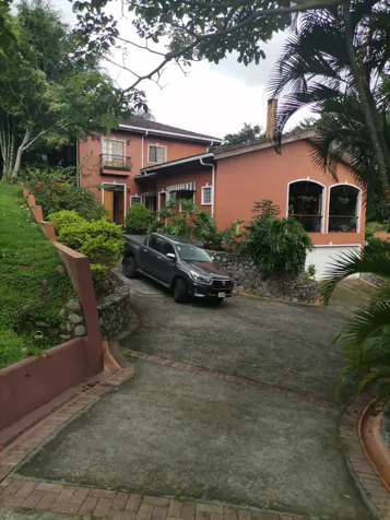FOR SALE: LOT WITH 2 HOUSES, CIUDAD COLÓN, RES MONTES DEL VALLE in Carmen, San José — $1,500,000 - Photo 2 of 22