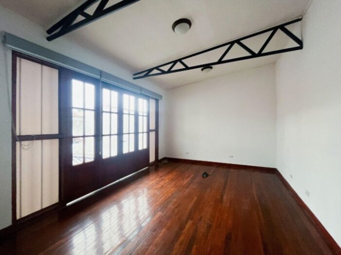 Se alquila casa con amplio patio en Carmen San José 26-1461 en Carmen, San José — $3,950