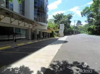 ALQUILER DE LOCALES COMERCIALES EN RIVERSIDE ESCAZU en San Rafael, Escazú, San José — $1,123 - Foto 3 de 7