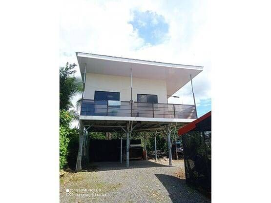 VENTA DE CASA Y APARTAMENTO, LIMÓN, SIQUIRRES, PACUARITO  in Siquirres, Limón — ₡ 22 000 000