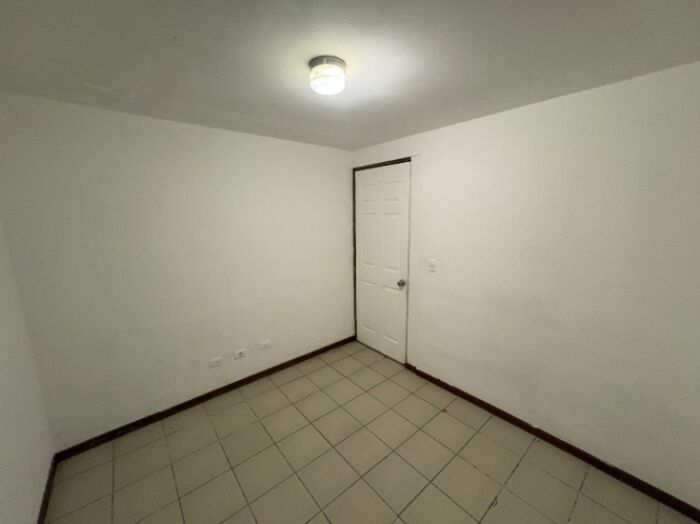 Apartamento en alquiler in Colima, Tibás, San José — ₡ 250 000