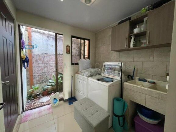 MLS-26-1630 VENTA CASA ZAPOTE SAN JOSE en Zapote, San José — ₡ 76 500 000