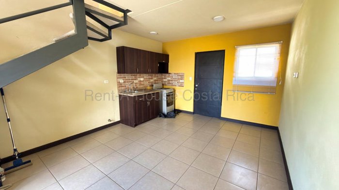 Alquiler de Casa en San Pablo de Heredia. RAH 27-858 en Rincón Sabanilla, San Pablo, Heredia — $400,000 - Foto 3 de 11