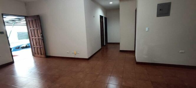 Casa Venta Trinidad de Moravia en La Trinidad, Moravia, San José — $152,000