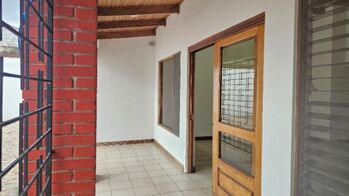 Alquiler de casa de un nivel en Freses Curridabat en Granadilla, Curridabat, San José — $2,200 - Foto 4 de 34
