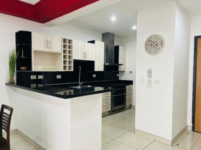 Venta de Casa en San Rafael de Escazû. RAH 25-1581 en San Rafael, Escazú, San José — $230,000
