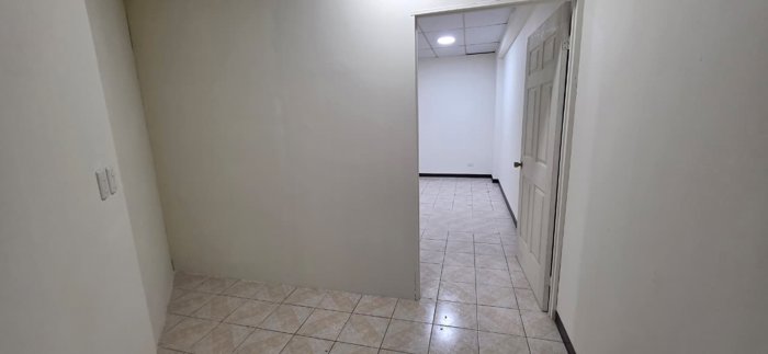 Se Alquila Local Comercial En La Sabana, San José en Mata Redonda, San José — ₡ 345 000