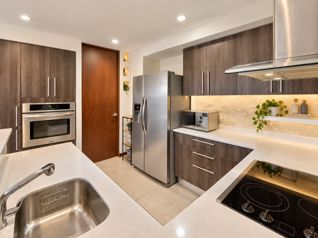 Venta de Apartamento en Distrito 4, San Rafael, Escazú in San Rafael, Escazú, San José — $312,000 - Photo 3 of 22
