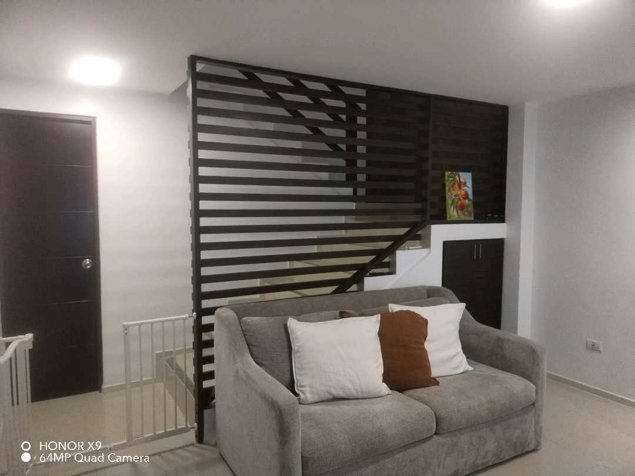 Townhouse de 244 M2 en Venta en Pozos de Santa Ana. in Pozos, Santa Ana, San José — $239,000
