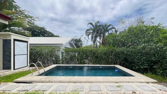 New Single-Story Home with a Private Pool Near Playa Banderas in Parrita, Puntarenas — ₡ 111 000 000 - Photo 3 of 25