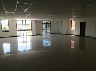 Oficina en alquiler Santa Ana, Pozos. PC9969485 en Pozos, Santa Ana, San José — $2,551 - Foto 2 de 5