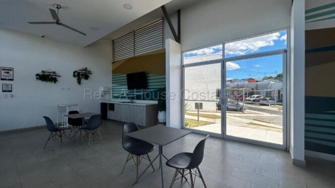 Venta de Casa en San Antonio de Alajuela. RAH 26-2255 en San Antonio, Alajuela — $152,000