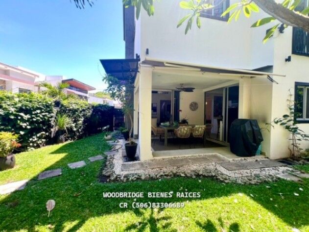 Moderna casa alquiler Santa Ana Pozos con o sin muebles en Pozos, Santa Ana, San José — $3,000