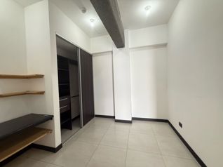 Alquiler apartamento amplio al costado UCR en San Pedro, Montes De Oca, San José — $1,350 - Foto 4 de 8