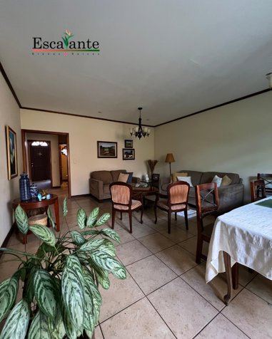 Venta de Casa en Praderas del Sol, Santa Ana in Santa Ana, San José — $298,000 - Photo 2 of 20