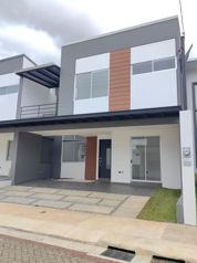 Venta de Casa en Condominio / Tres Ríos