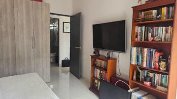 Venta de Casa en Pozos, Santa Ana. RAH 26-687 en Pozos, Santa Ana, San José — $198,000 - Foto 5 de 10