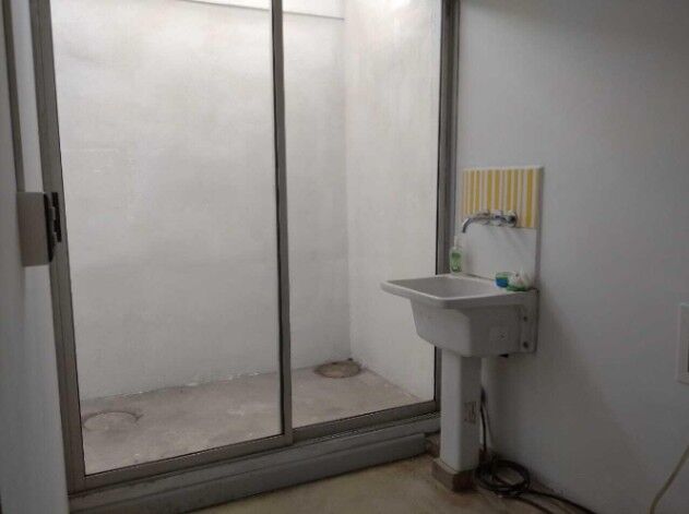 ¡Versatilidad y Estilo en Cada Nivel! Moderna Casa de 3 Pisos con Uso Mixto y Espacios Amplios en Merced, San José — $113,000