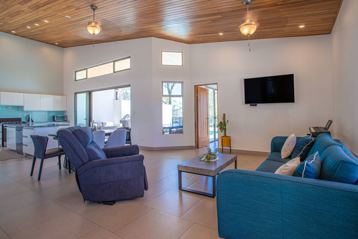 Modern Mountain View Home With Pool For Sale In Atenas Costa Rica in Concepción, Atenas, Alajuela — $489,000 - Photo 2 of 55
