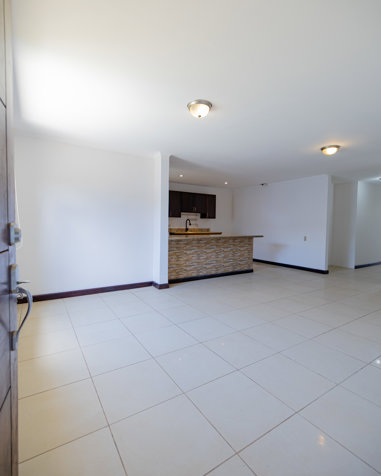 Venta Casa de una planta, sin gradas en Curridabat in Sánchez, Curridabat, San José — ₡ 115 000 000