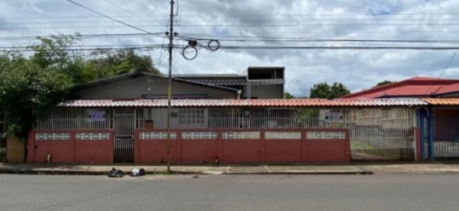 BELLA PROPIEDAD Y CASA EN OROTINA CENTRO.  en Orotina, Alajuela — ₡ 70 000 000