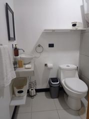 ALQUILER DE APARTAMENTO AMUEBLADO EN CONDOMINIO TAMARINDO en Tamarindo, Santa Cruz, Guanacaste — 400 000 ₡ - Foto 2 de 7