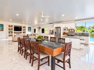 Finca con cuatro casas y piscinas privadas en Guanacaste para vivir y generar ingresos en Veintisiete De Abril, Santa Cruz, Guanacaste — $1,950,000 - Foto 2 de 50