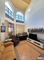 REBAJADA 10% Residencia de 2 niveles + estudio independiente - segura, en zona de altísima plusvalía in Santo Tomás, Santo Domingo, Heredia — 145 000 000 ₡ - Photo 4 of 19