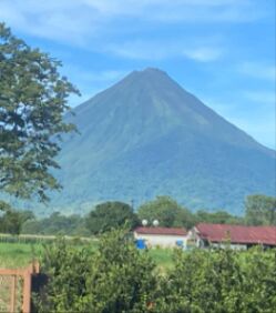 Vendo Casa en La Fortuna de San Carlos con Vista al Volcán Arenal a solo 3km del centro in La Fortuna, San Carlos, Alajuela — ₡ 62 000 000