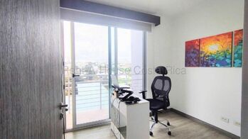 Venta de Apartamento en Escazú-San Rafael. RAH 27-94 in San Rafael, Escazú, San José — $199,500 - Photo 4 of 20