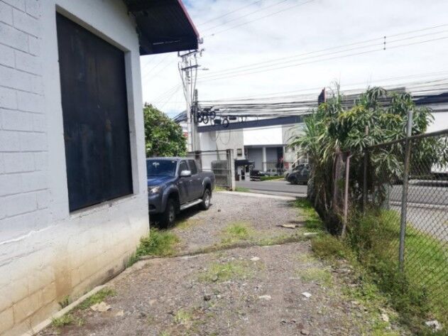 Venta de PROPIEDAD CON GRAN POTENCIAL en San Rafael de Escazú. RAH 22-864 en San Rafael, Escazú, San José — $1,350,000