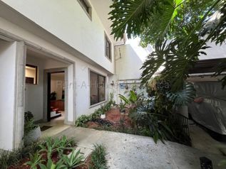Venta de Casa en Escazú-San Rafael. RAH 26-1729 PRECIO REBAJADO en San Rafael, Escazú, San José — $240,000 - Foto 3 de 6