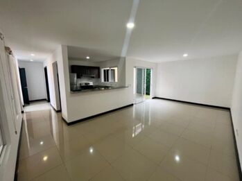 VENDO CASA EN SAN ANTONIO-ESCAZÚ. in San Antonio, Escazú, San José — $230,000 - Photo 4 of 18
