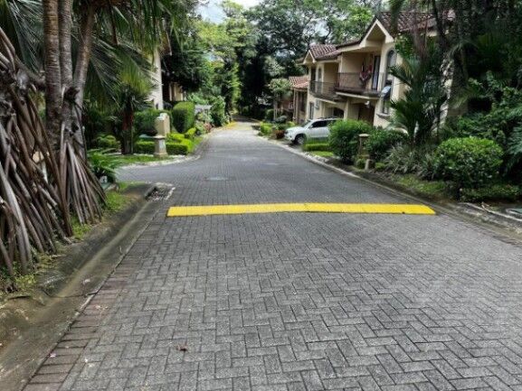 Venta de Lote Esquinero en Mora-Colón, San José. RAH 26-1097 in Colón, Mora, San José — $106,500