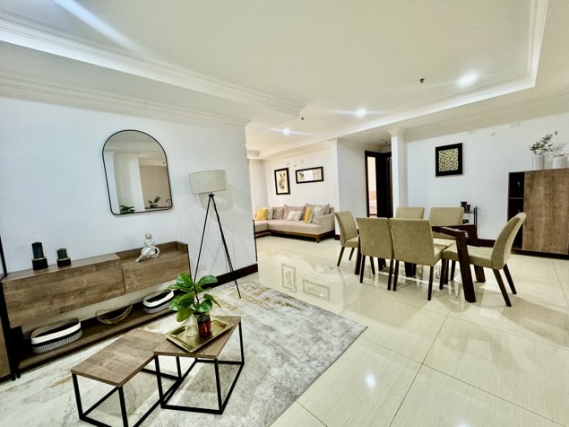 VENTA APARTAMENTO EN LA SABANA - TORRE DE LUJO en Mata Redonda, San José — $310,000 - Foto 2 de 36