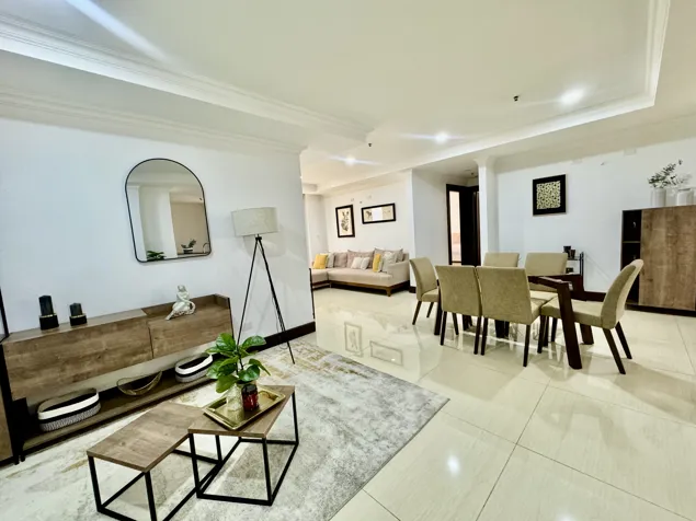 VENTA APARTAMENTO EN LA SABANA - TORRE DE LUJO en Mata Redonda, San José — $310,000 - Foto 2 de 36