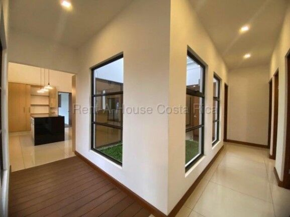 Alquiler de Casa en Grecia-Puente de Piedra, Alajuela. RAH 26-1832  en Puente De Piedra, Grecia, Alajuela — $13,500
