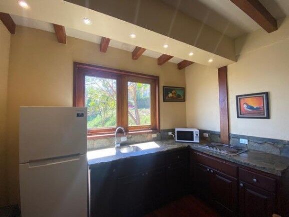 Se alquila espacioso apartamento en San Antonio Escazú 26-363 in San Antonio, Escazú, San José — $750