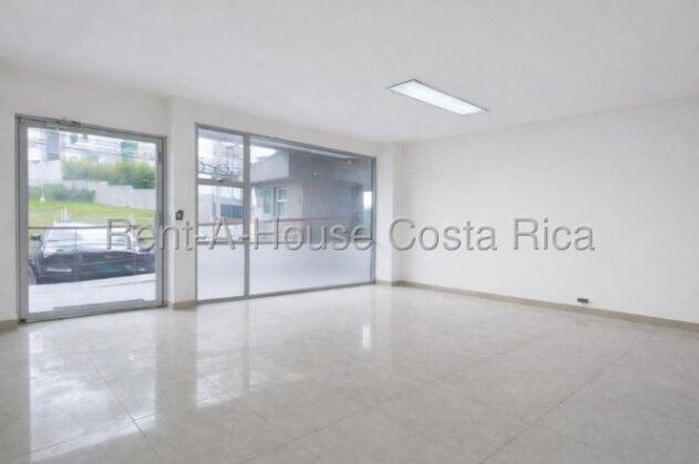 Alquiler de Local Comercial en Curridabat-Granadilla.  in Granadilla, Curridabat, San José — $900