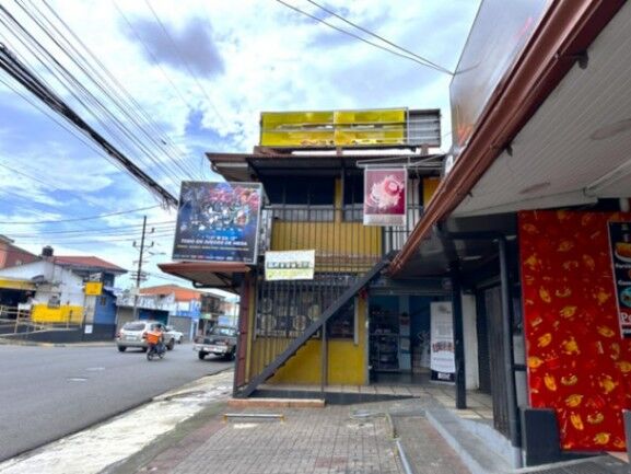 Se vende plaza comercial para inversión en Heredia Centro 25-2044 en Heredia — $950,000