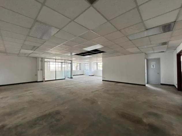 LOCAL COMERCIAL EN ALQUILER EN EDIFICIO OMNI SAN JOSÈ en Carmen, San José — $6,015 - Foto 3 de 16