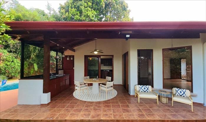 Stunning home in "Vista Atenas", Alajuela, Costa Rica en Atenas, Alajuela — $287,000