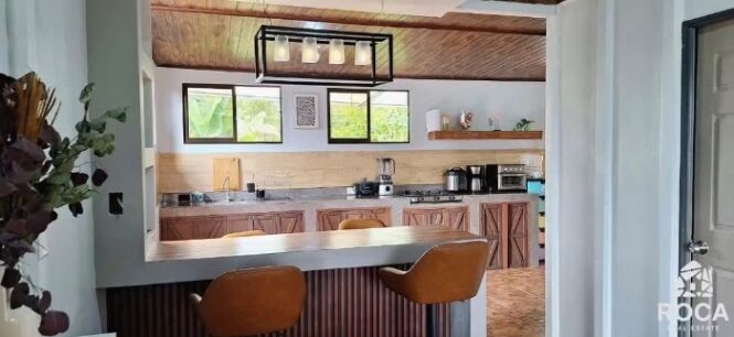 Linda casa en venta en Miravalles  in San Isidro De El General, Pérez Zeledón, San José — ₡ 51 000 000