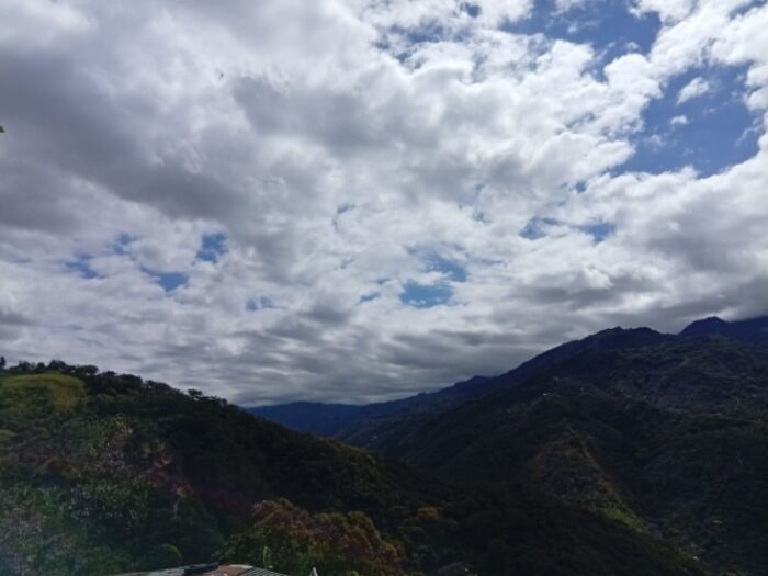 BELLA PROPIEDAD Y 2 CABAÑAS EN SAN IGNACIO DE ACOSTA.  in San Ignacio, Acosta, San José — ₡ 30 000 000