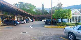 ALQUILER DE LOCAL, SAN JOSE, ESCAZÚ, PLAZA LAURELES  in Escazú, San José — $1,895
