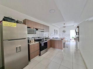 Venta de Casa en San Antonio de Alajuela. RAH 27-1049 en San Antonio, Alajuela — $155,600 - Foto 2 de 20