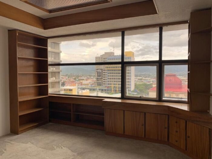 ALQUILER DE LOCAL, SAN JOSÉ, $2.000 COD#25-911 en Carmen, San José — $2,000