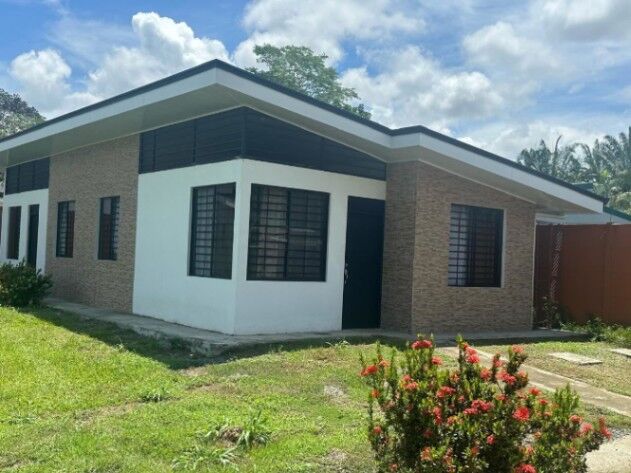 APARTAMENTOS AMUEBLADOS PARA VIVIR O ALQUILAR EN QUEPOS. en Quepos, Puntarenas — $175,980